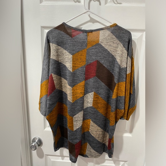 Olivia Blue women’s light sweater, size XL, NWT. - Picture 2 of 7